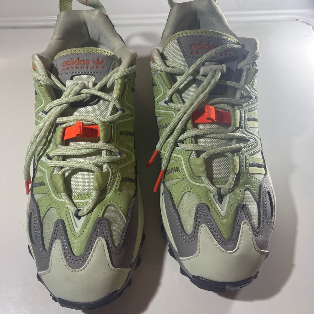 Adidas HyperTurf Size 9 in Men